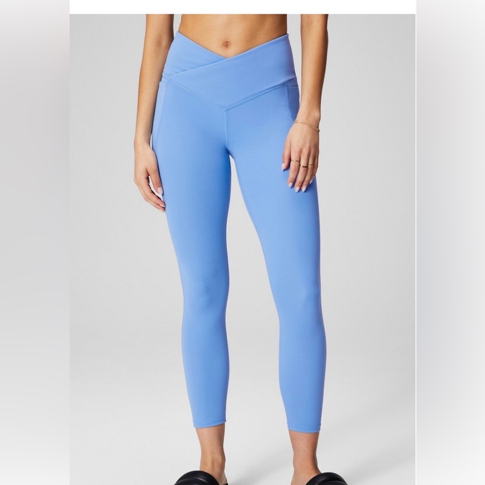Fabletics Oasis PureLuxe HW Crossover 7/8 Leggings